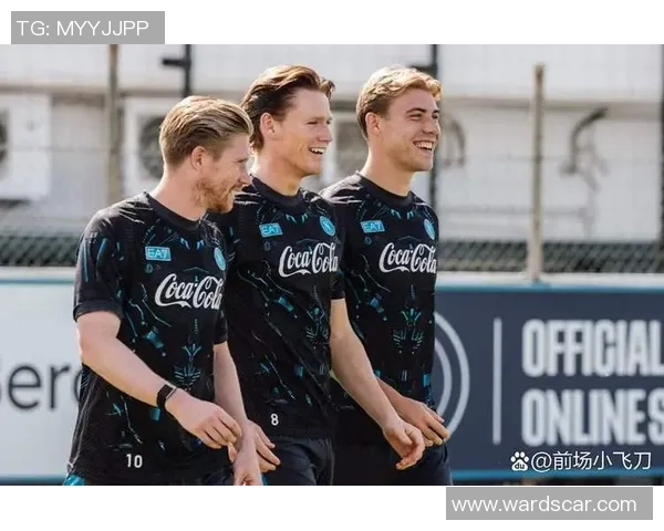 欧冠激战：那不勒斯与巴黎圣日耳曼战成平局引发全场热议与数据分析