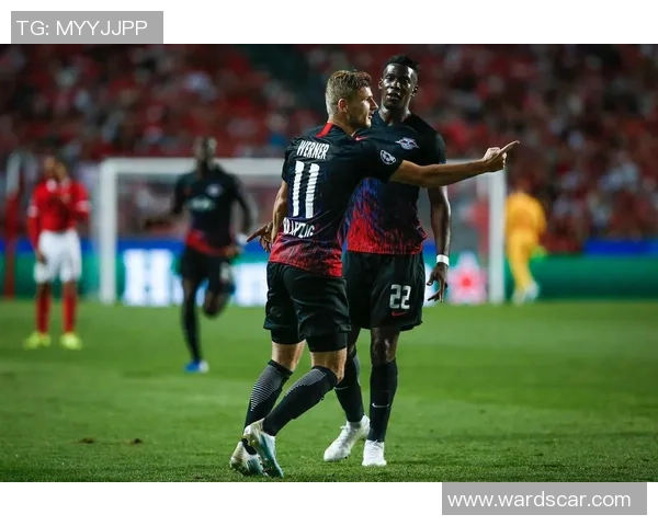 欧冠激战本菲卡与莱比锡互交白卷帽子戏法瞬间点燃全场热情