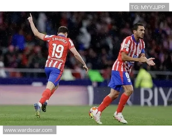 国王杯惊现平局曼联与那不勒斯激战引发全场热议与反思