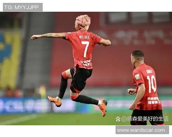 中超焦点战曼联与拜仁激战成和补时进球引发全场狂欢