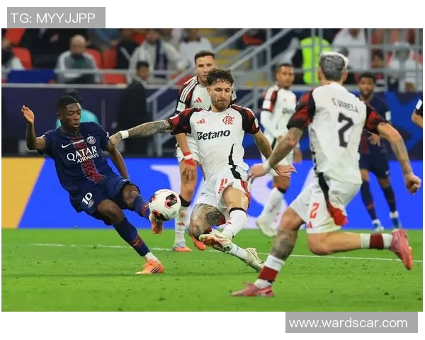 友谊赛惊现红牌风波多特蒙德与巴黎圣日耳曼激战成平局